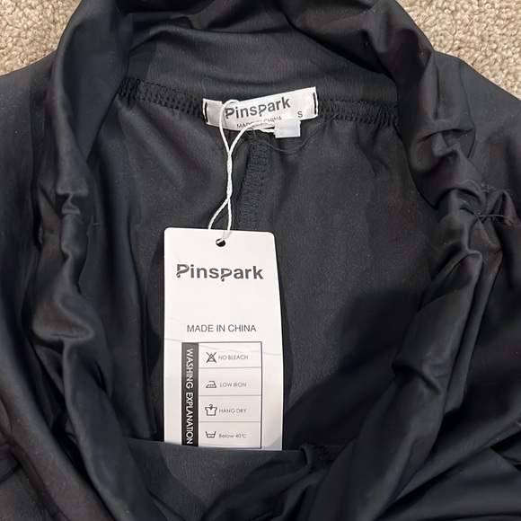 NWT small Black tennis skirt with built in shorts - cream stripe - Picture 3 of 3